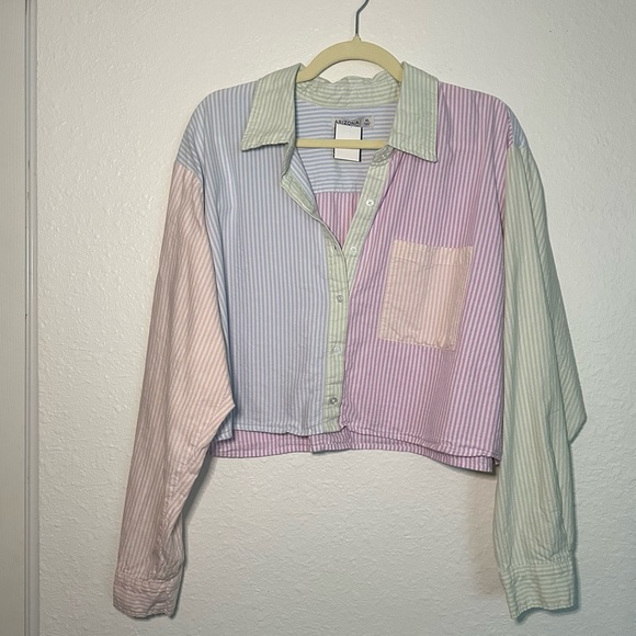 184. Arizona Jean Co. Vintage Color Block Stripe Crop Button Down Top - Picture 10 of 10